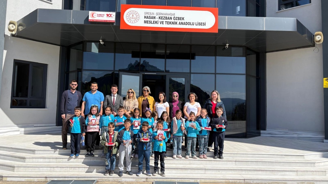 MİNİKLER OKULUMUZDA İLK YARDIM EĞİTİMİ ALDILAR